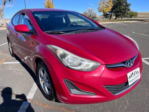 2014 Hyundai ELANTRA SE