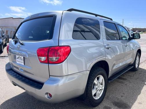 2009 Toyota Sequoia SR5