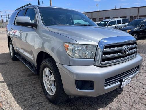 2009 Toyota Sequoia SR5