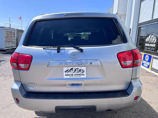 2009 Toyota Sequoia SR5