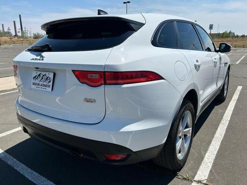 2020 Jaguar F-PACE 25t Premium