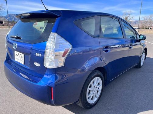 2014 Toyota Prius v Three
