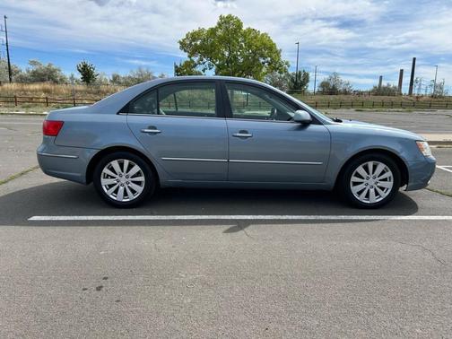 2009 Hyundai SONATA Limited