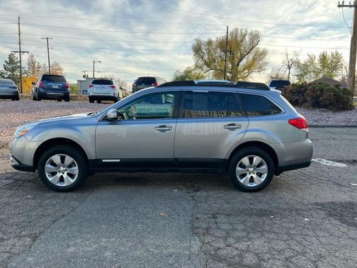 2010 Subaru Outback 3.6R Limited