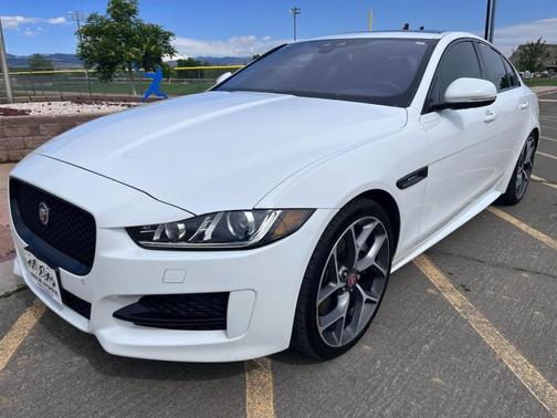 Polaris White 2017 Jaguar XE 35t R-Sport