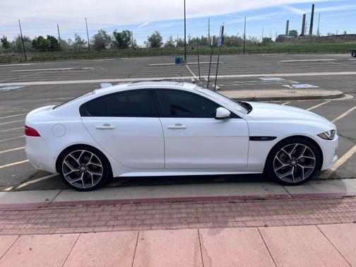 Polaris White 2017 Jaguar XE 35t R-Sport