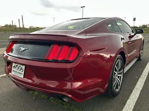 2016 Ford Mustang EcoBoost