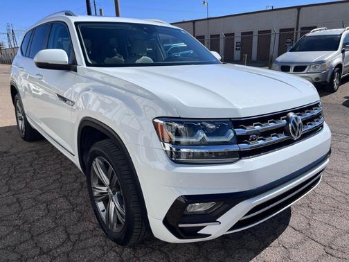 Pure White 2019 Volkswagen Atlas 3.6 V6 SE R-Line