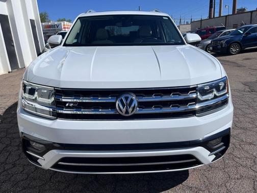 Pure White 2019 Volkswagen Atlas 3.6 V6 SE R-Line
