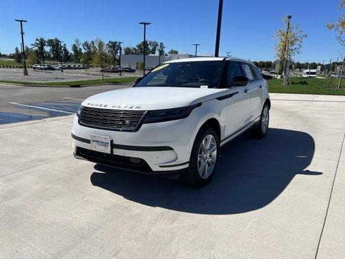 Fuji White 2026 Land Rover Range Rover Velar S