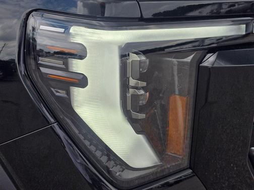 Onyx Black 2026 GMC Sierra 2500 AT4
