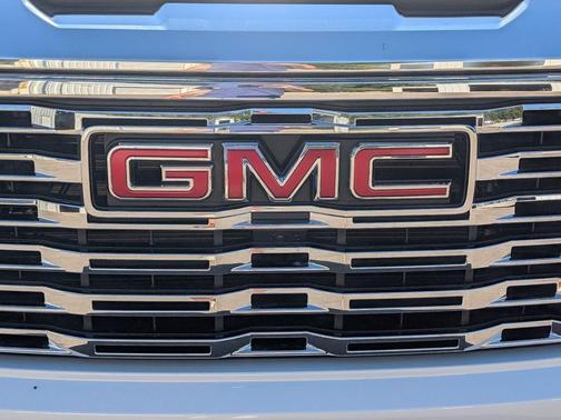 Glacier White Tricoat 2026 GMC Sierra 1500 Denali