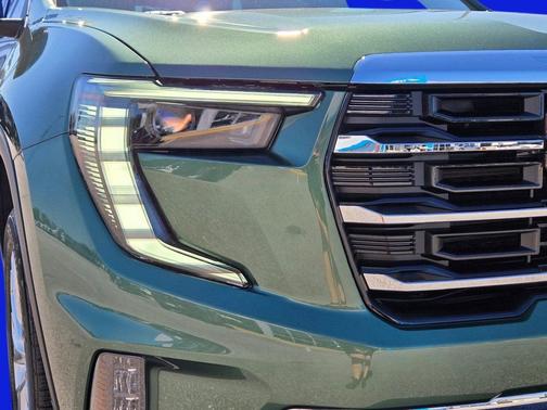 Trailstone Green Metallic 2027 GMC Acadia FWD Elevation