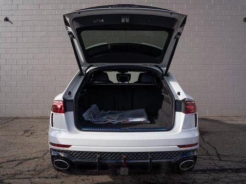 Glacier White Metallic 2025 Audi RS Q8 4.0T quattro