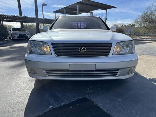 2000 Lexus LS 400 Base 4dr Sedan