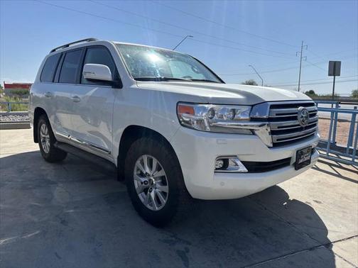 2016 Toyota Land Cruiser Base