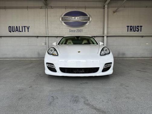 2011 Porsche Panamera Turbo