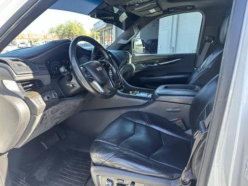 2016 Cadillac Escalade ESV Platinum