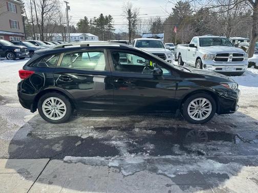 2018 Subaru Impreza 2.0i Premium