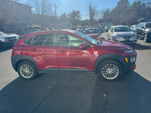 2021 Hyundai KONA SEL Plus