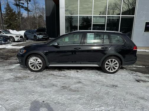 2019 Volkswagen Golf Alltrack TSI S