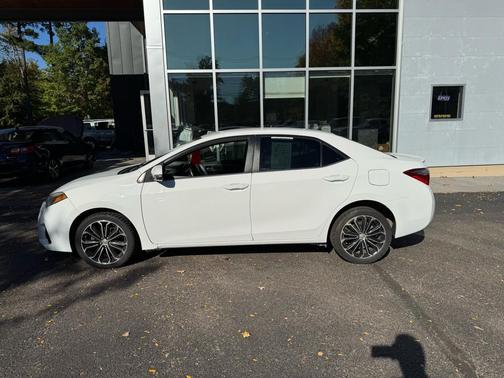 2016 Toyota Corolla S Plus