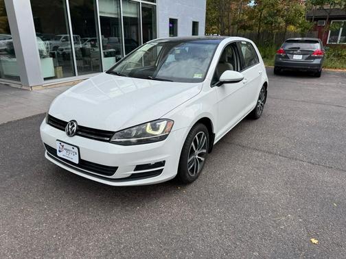 2015 Volkswagen Golf Auto TSI SE