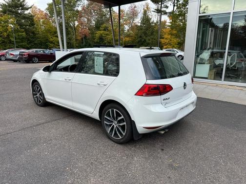 2015 Volkswagen Golf Auto TSI SE