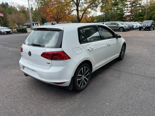 2015 Volkswagen Golf Auto TSI SE