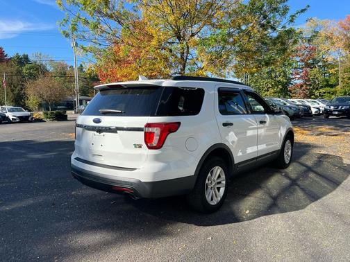 2016 Ford Explorer Base