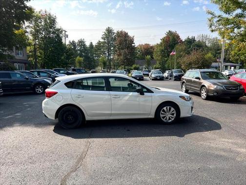 2019 Subaru Impreza 2.0i