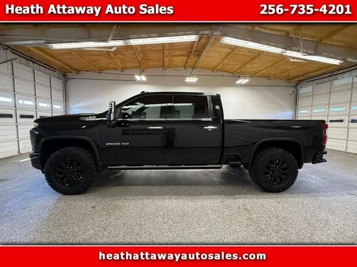Black 2022 Chevrolet Silverado 2500 High Country