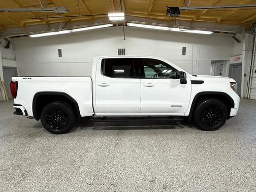 2022 GMC Sierra 1500 Elevation