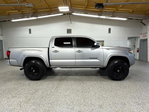 2018 Toyota Tacoma SR5