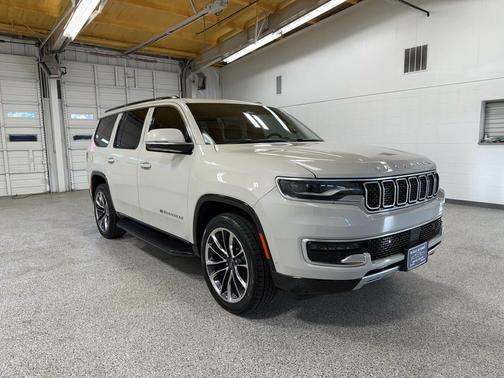 2022 Jeep Wagoneer Series II 4x2