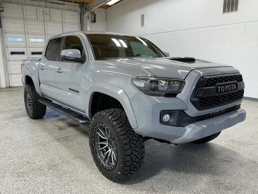2018 Toyota Tacoma TRD Sport