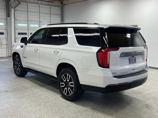 2021 GMC Yukon 4WD AT4