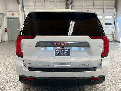 2021 GMC Yukon 4WD AT4