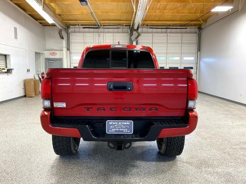 2019 Toyota Tacoma SR