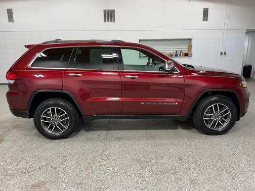 Velvet Red Pearlcoat 2022 Jeep Grand Cherokee Limited