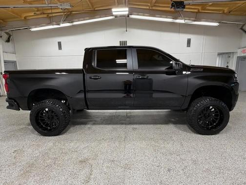 Black 2021 Chevrolet Silverado 1500 LT Trail Boss