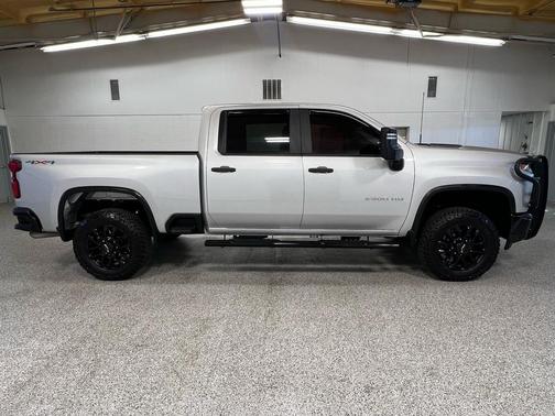 2020 Chevrolet Silverado 2500 Custom