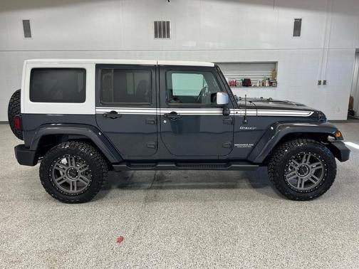 2017 Jeep Wrangler Unlimited Chief Edition 4x4