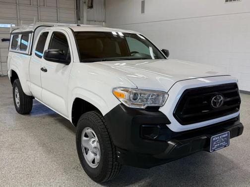 2022 Toyota Tacoma SR