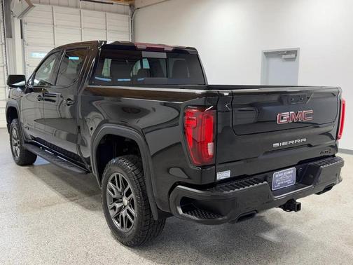 Ebony Twilight Metallic 2022 GMC Sierra 1500 AT4