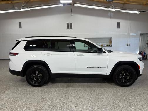 2024 Jeep Grand Cherokee L Altitude