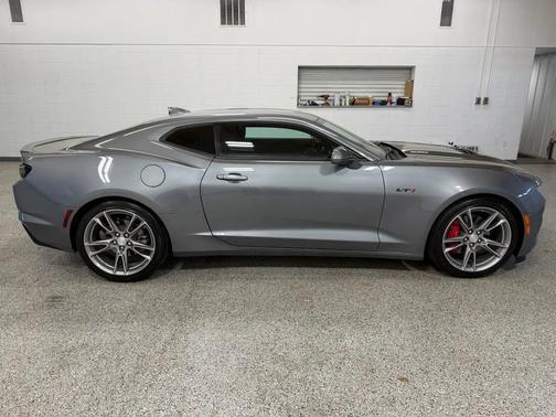 2022 Chevrolet Camaro RWD Coupe LT1