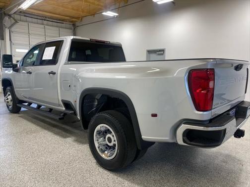 2023 Chevrolet Silverado 3500 WT