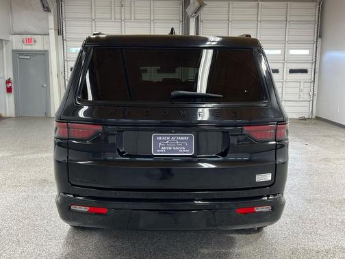 2022 Jeep Wagoneer Series I Obsidian 4x4