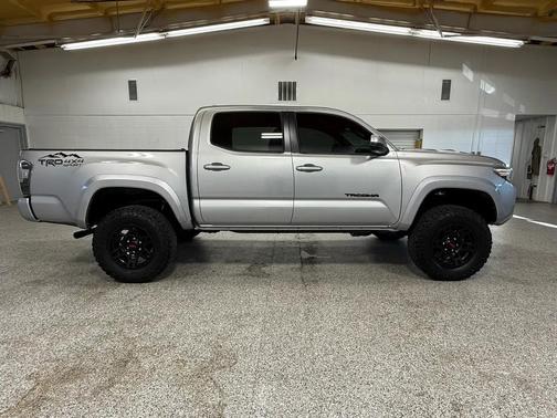 2019 Toyota Tacoma TRD Sport